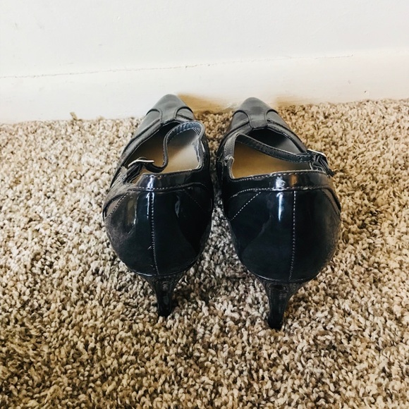 Dana Buchman Pumps Size 8 Med - Picture 4 of 8